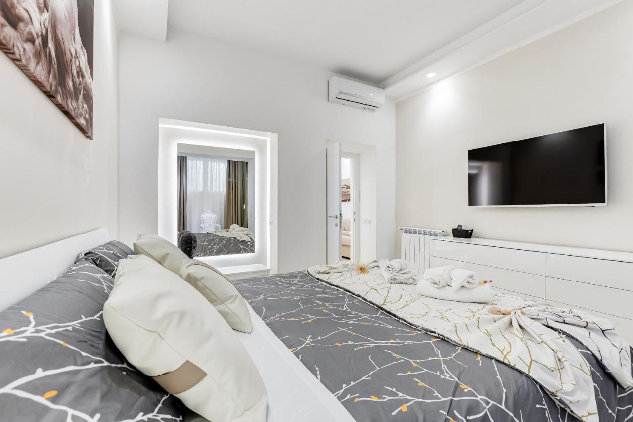Bmga L The White Crown Apartment In Testaccio 로마 외부 사진