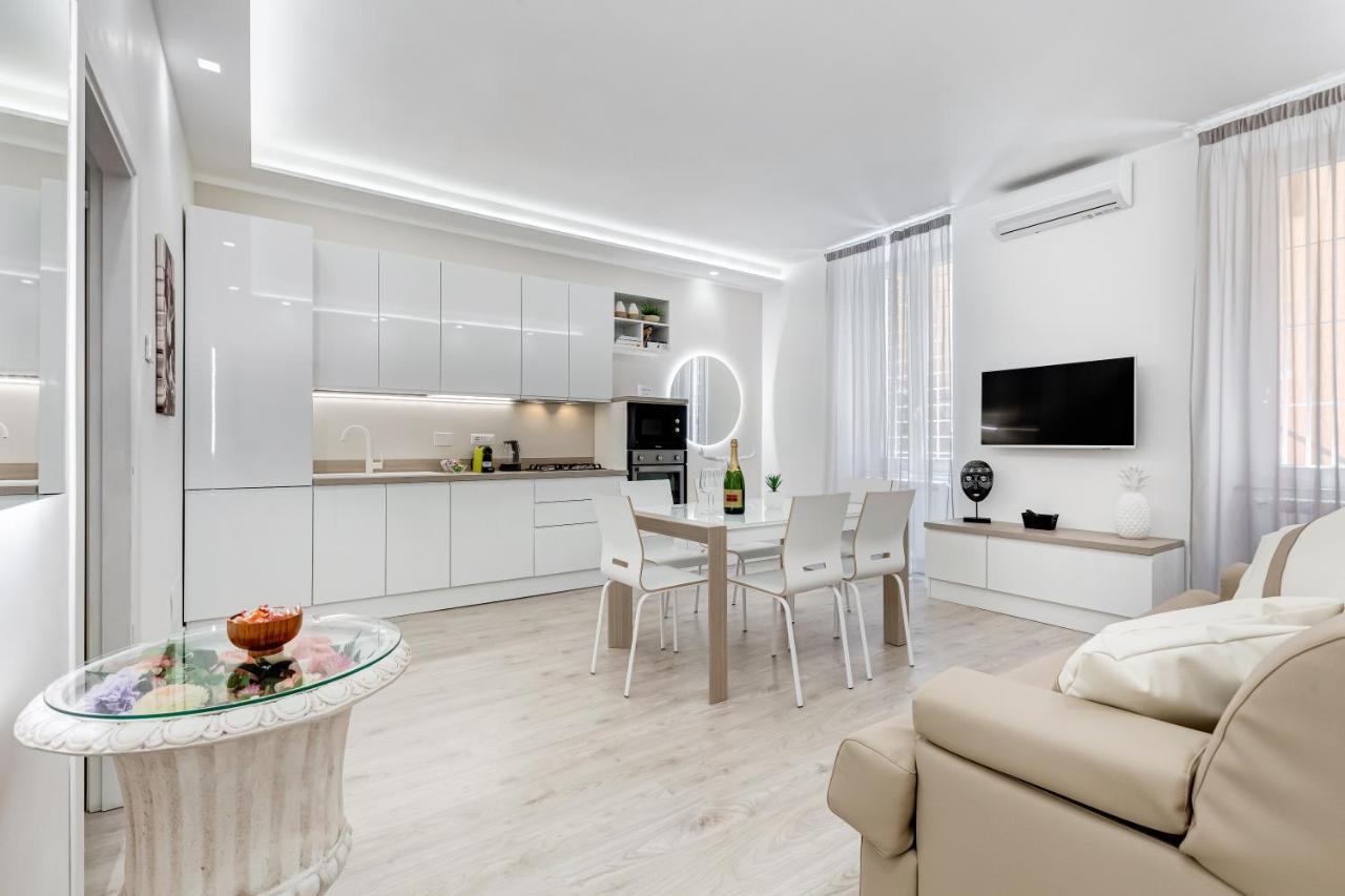 Bmga L The White Crown Apartment In Testaccio 로마 외부 사진