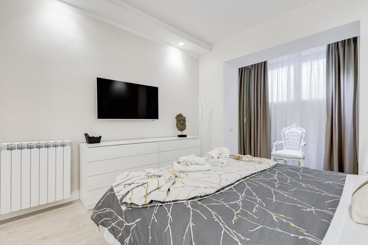 Bmga L The White Crown Apartment In Testaccio 로마 외부 사진