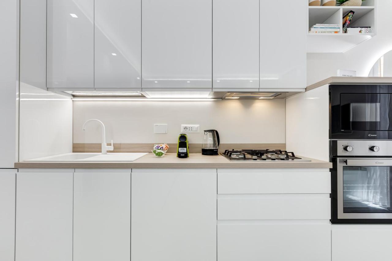 Bmga L The White Crown Apartment In Testaccio 로마 외부 사진